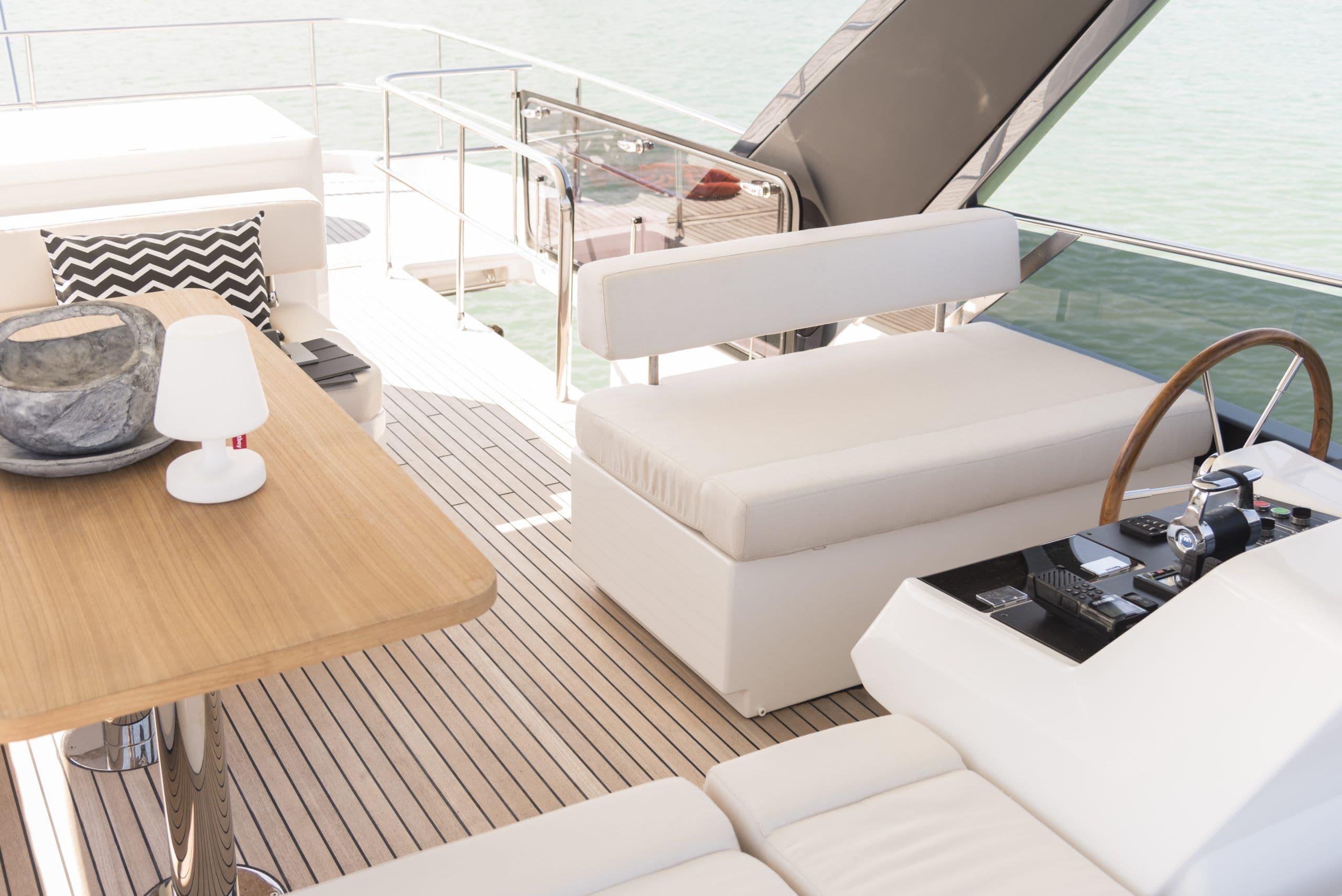 Sir Hendrik yacht photo 5